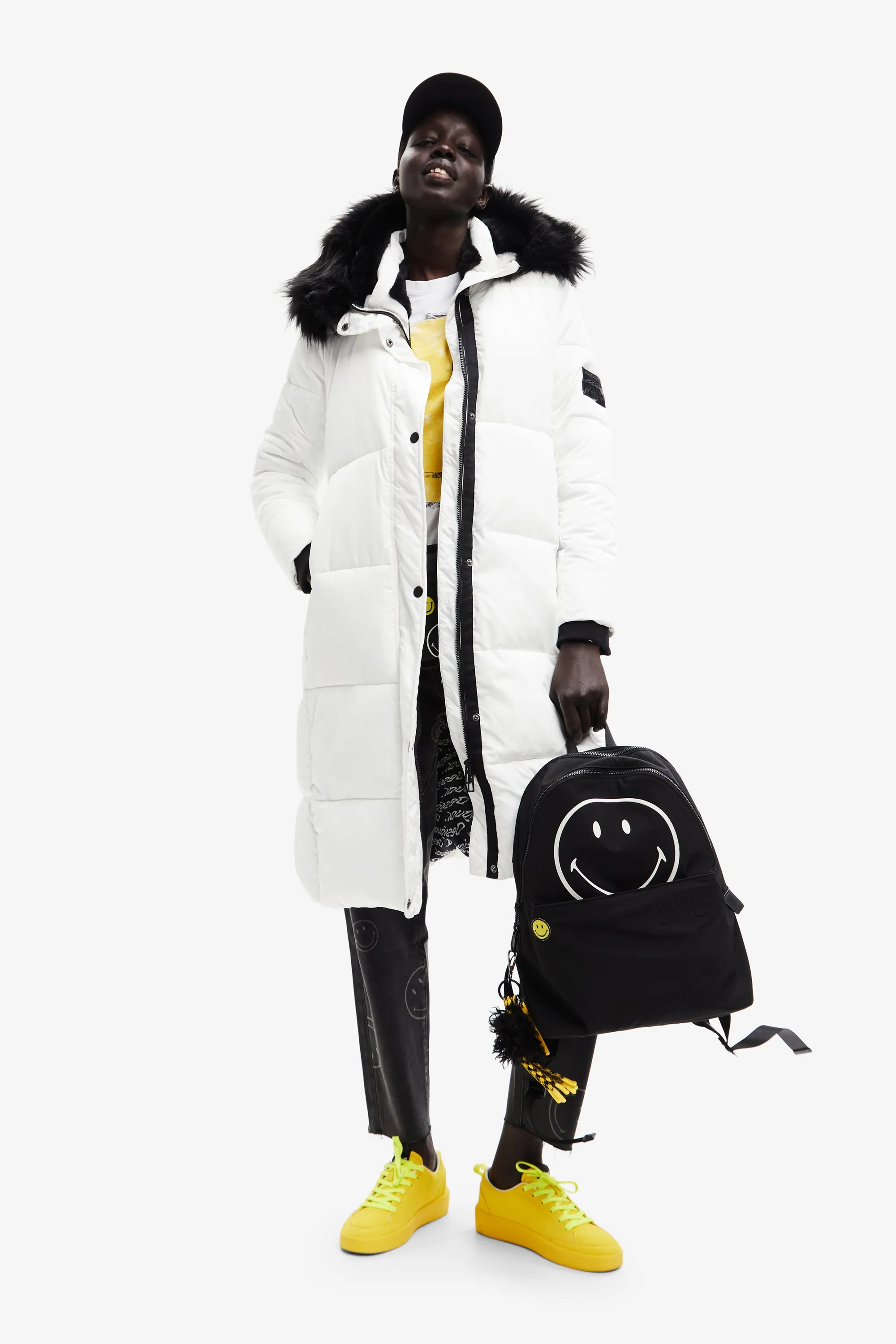 Desigual Padded Noruega Coat with Detachable Hood 22WWEWAE AW22