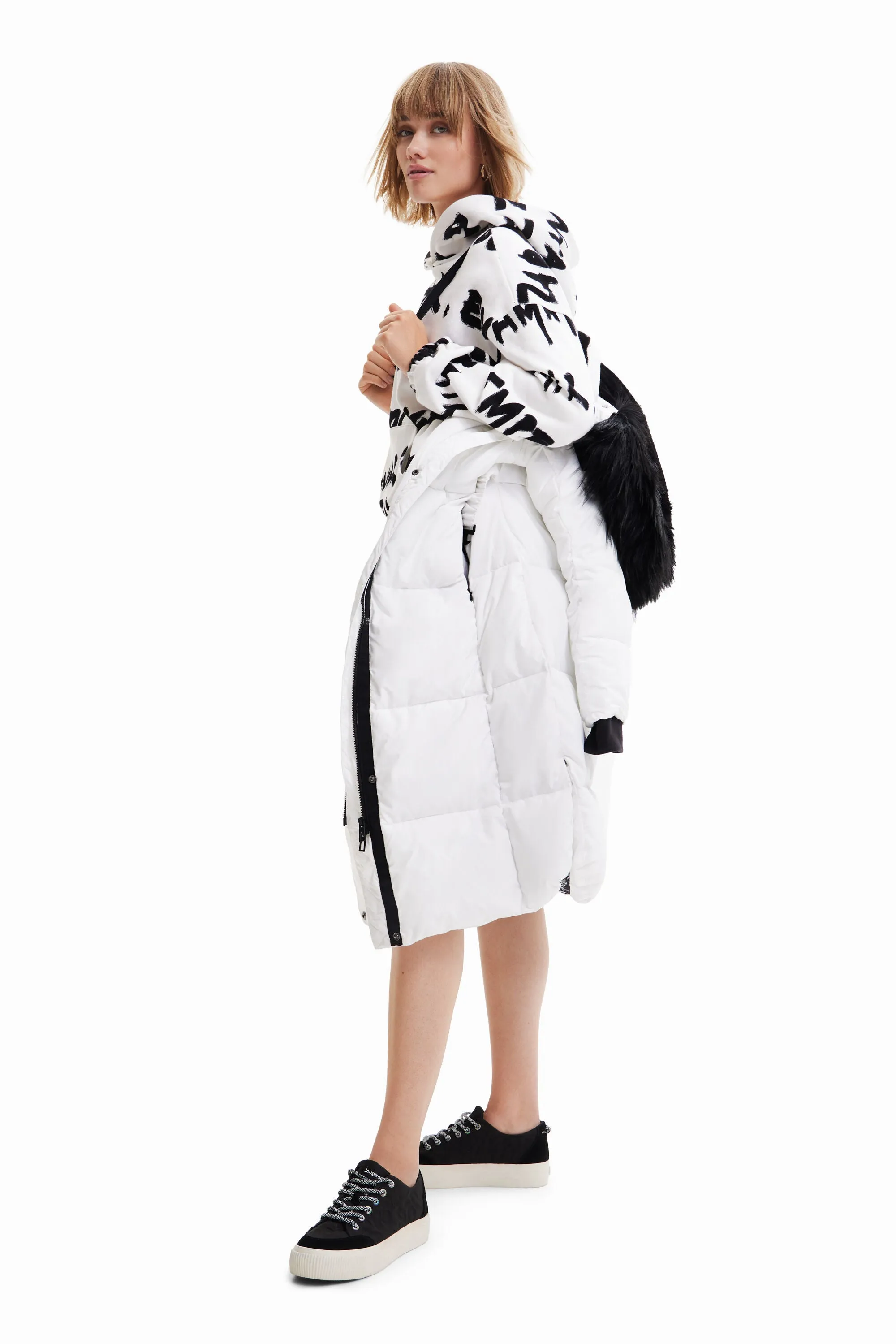 Desigual Padded Noruega Coat with Detachable Hood 22WWEWAE AW22