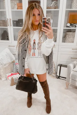 Escaping The Ordinary Oversized Houndstooth Shacket (Black/White)