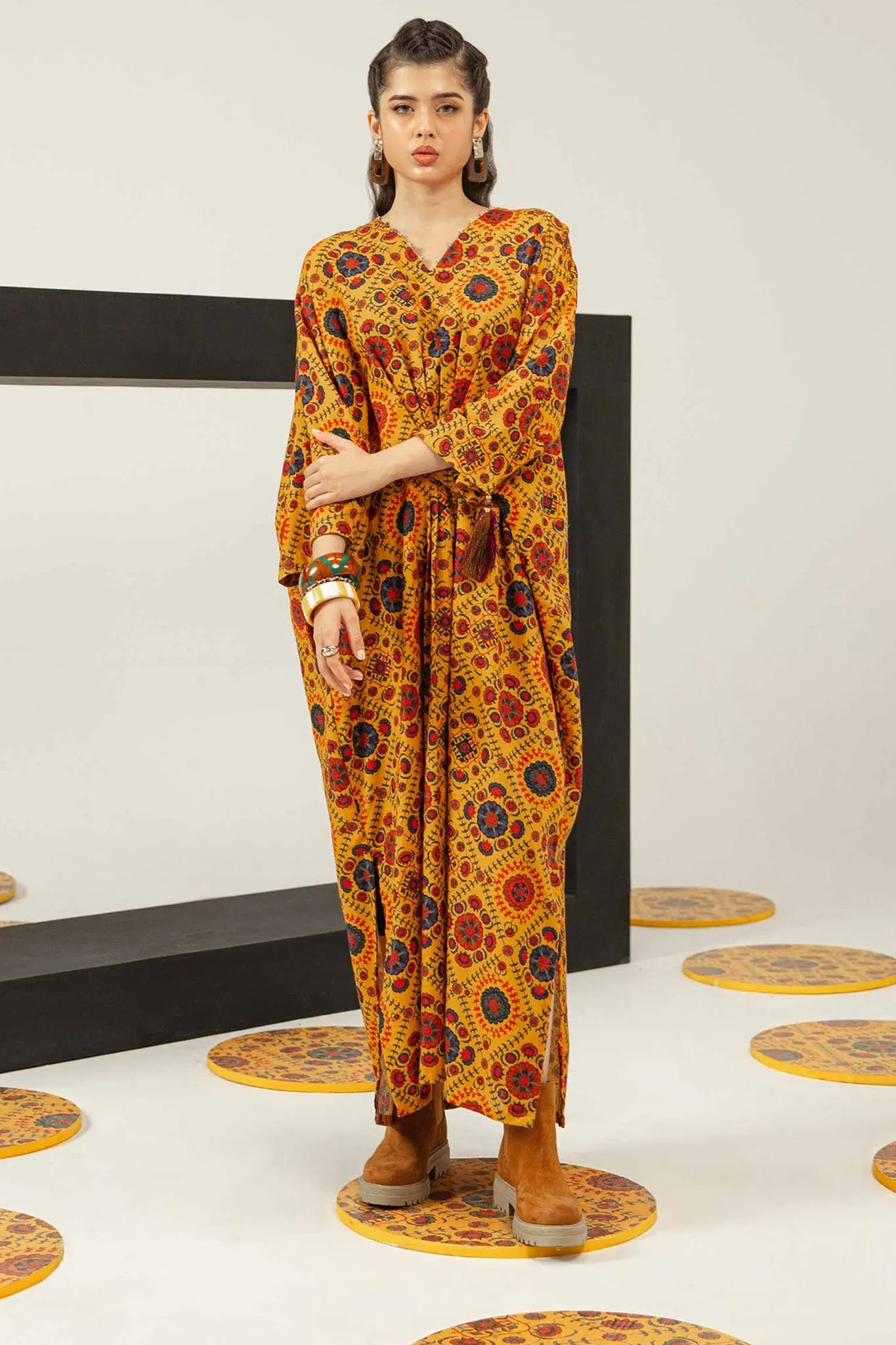 Maria B M.Basics Unstitched Winter Collection‘2023-MB-US23-203-B