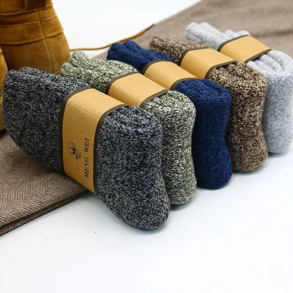 Men's Merino Wool Snow Cashmere Socks Set: Trendy Winter Fashion for Cozy Feet