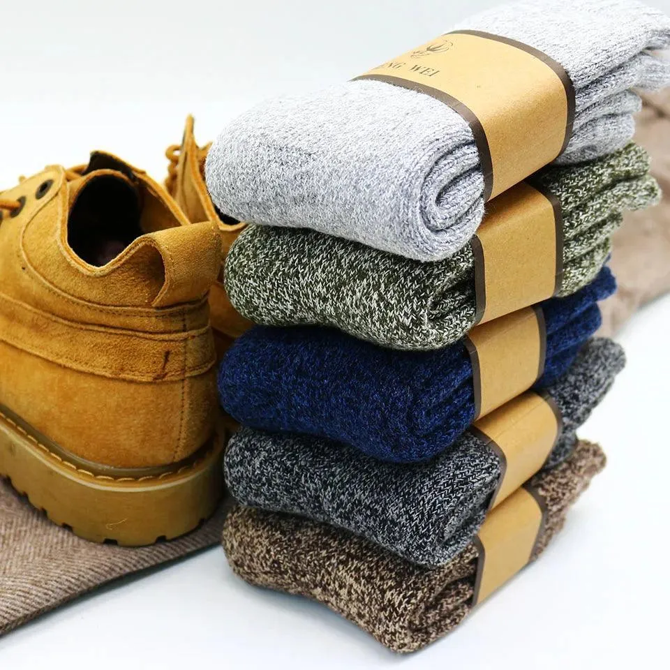 Men's Merino Wool Snow Cashmere Socks Set: Trendy Winter Fashion for Cozy Feet