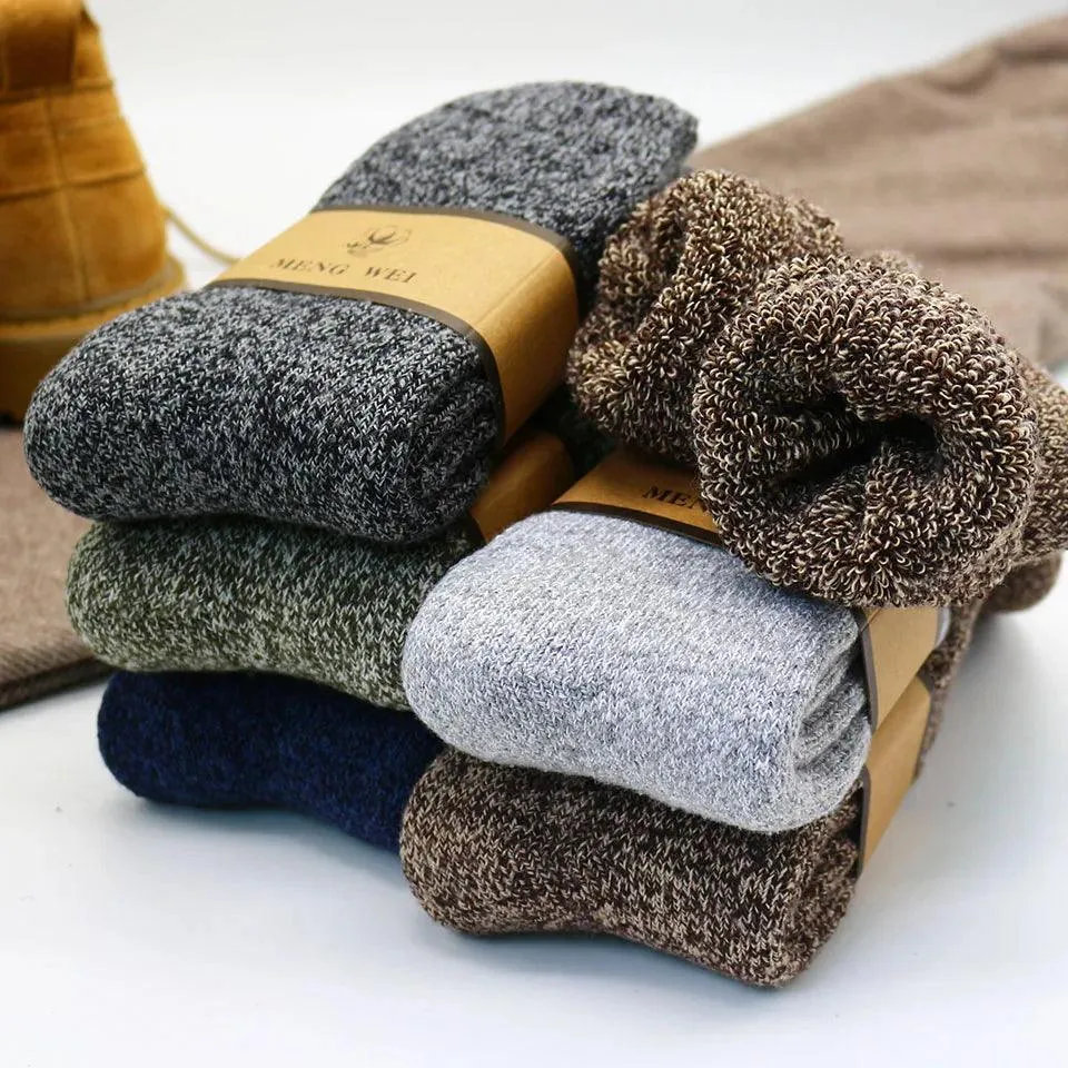 Men's Merino Wool Snow Cashmere Socks Set: Trendy Winter Fashion for Cozy Feet