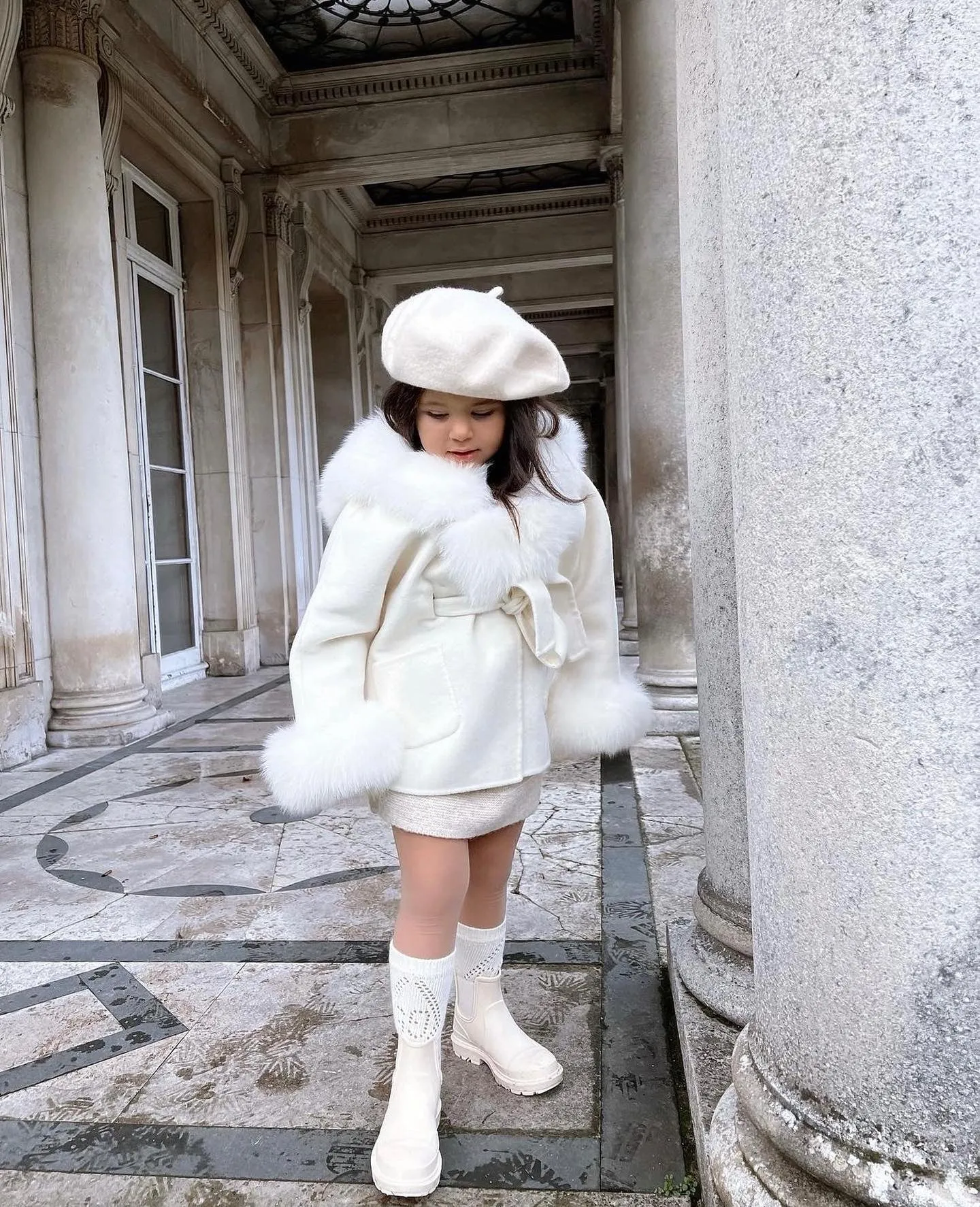 MI LOVES SIGNATURE Luxurious Anna cashmere kids coat with Fox fur trim and cuffs in Beautiful Ivory colour .