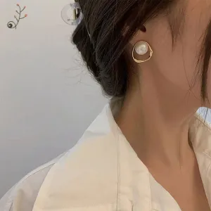 Pearl Gold Color Round Stud Korean Delicate Irregular Design Unusual 2024 Fashion Imitation Earring