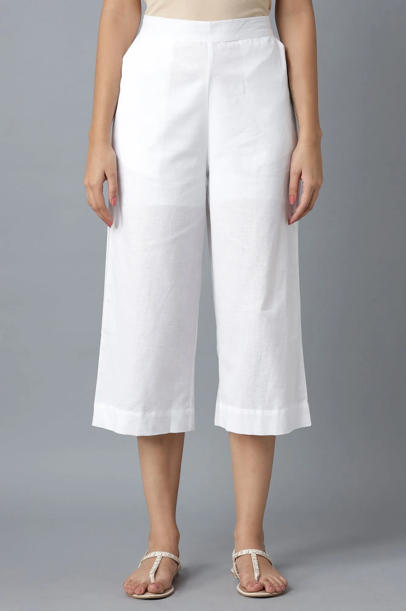 White rollup hem trousers